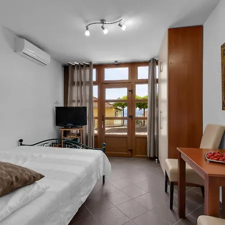 Studio-apartman Rogac