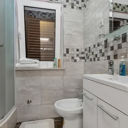 Studio-apartman Rogac * Duce
